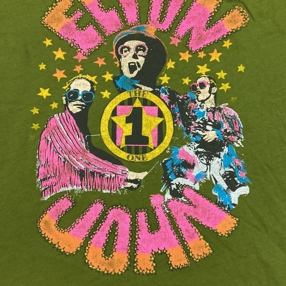 NWOT Daydreamer Elton John The One Solo Graphic Crewneck Tee in Olive Green - Picture 6 of 12